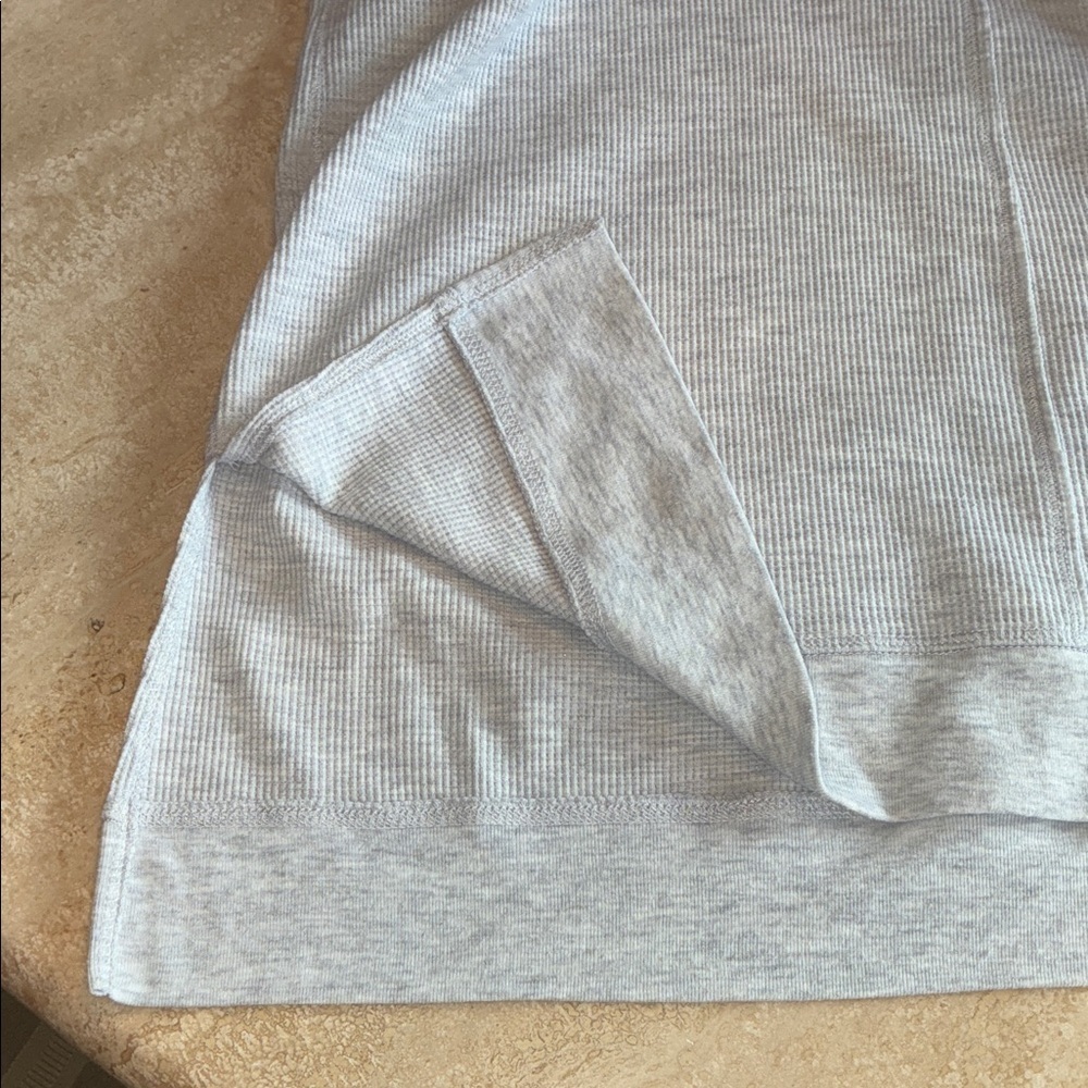 Calvin Klein Perf. Sweater, Women's S, Gray Cowl Neck Waffle Weave, Splits. EUC - Picture 7 of 15